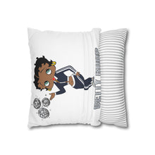 Load image into Gallery viewer, Betty Boop Design Pillowcase, Cartoon Print Pillow Cover, Betty Boop Fan Merch, Christmas Gift For House Decor, Cute Living Room Decoration