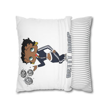 Load image into Gallery viewer, Betty Boop Design Pillowcase, Cartoon Print Pillow Cover, Betty Boop Fan Merch, Christmas Gift For House Decor, Cute Living Room Decoration
